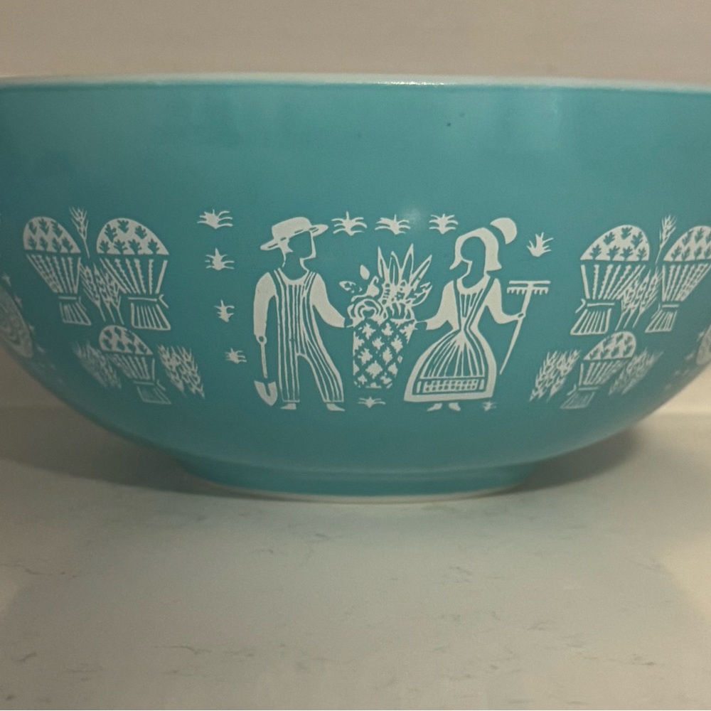 Vintage Pyrex Amish butterprint cincerella mixing bowl